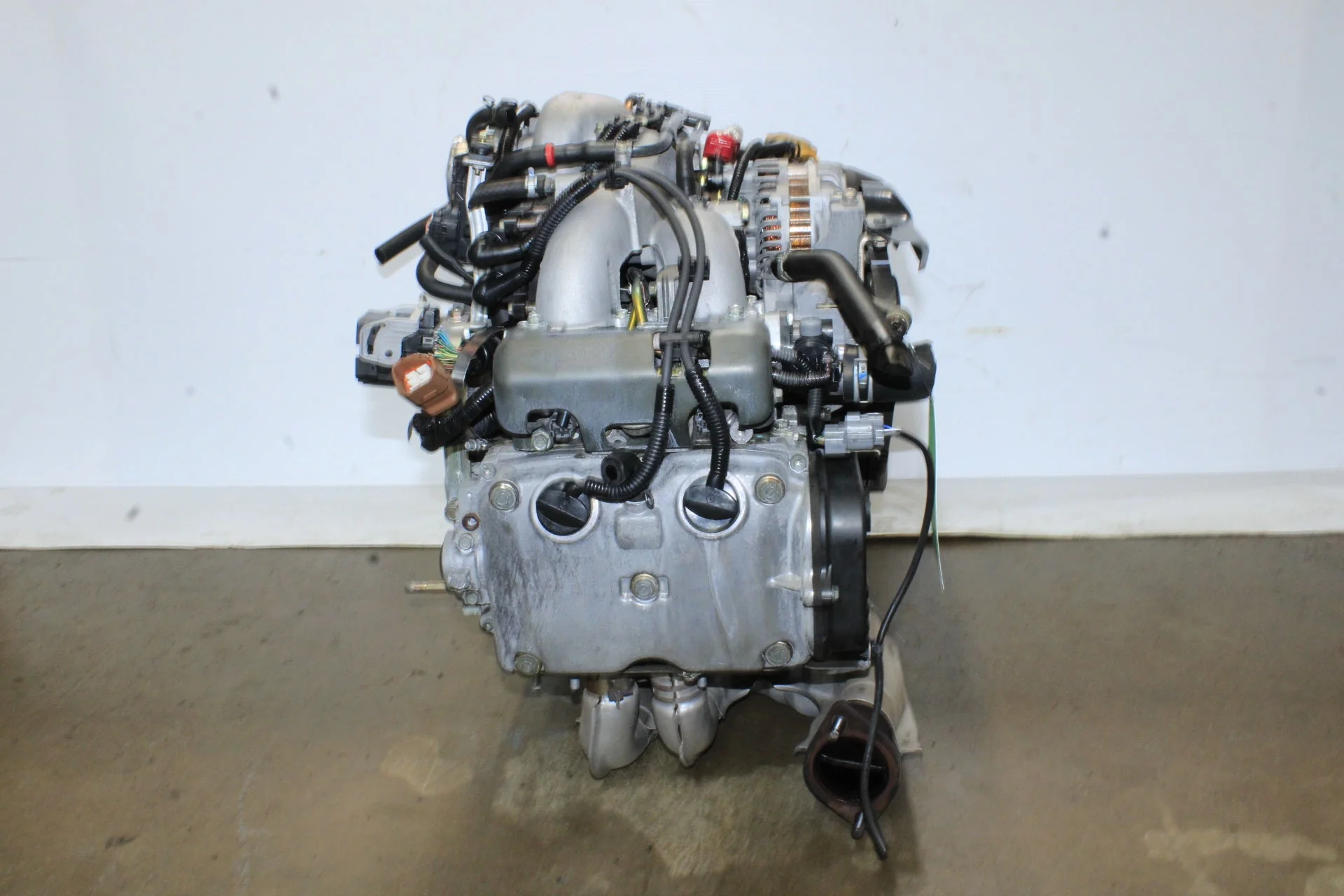 2000-2005 Subaru Legacy JDM Engine EJ25 SOHC 2.5L 4 Cylinders - Image 8