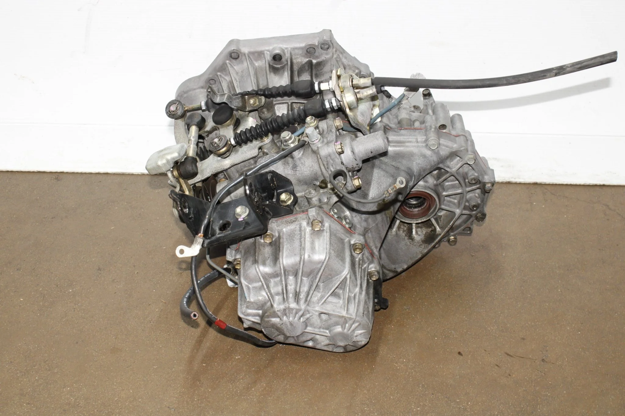 2000-2005 Toyota Celica GTS 6 Speed Manual Transmission JDM 2ZZ - Image 2