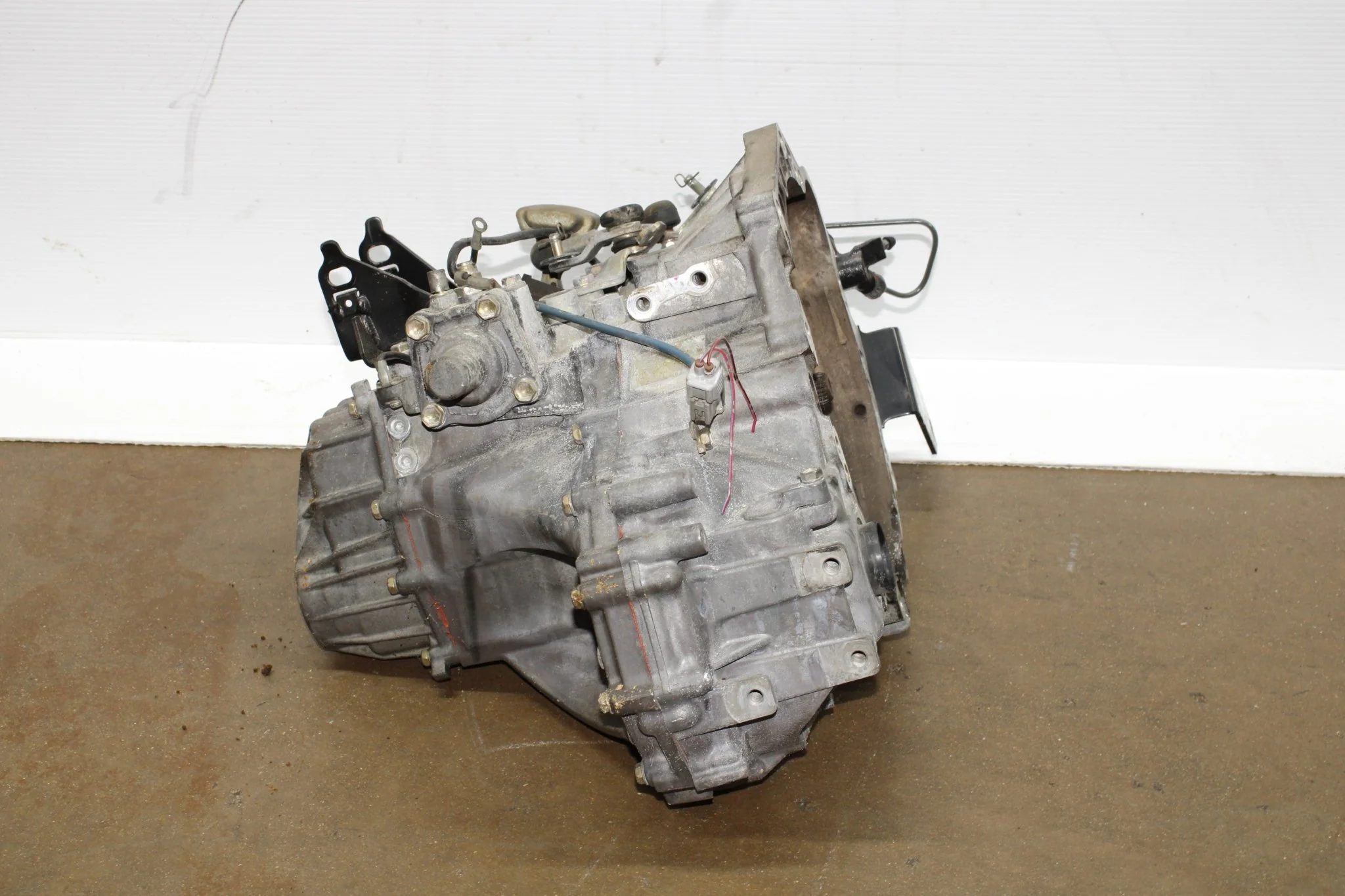 2000-2005 Toyota Celica GTS 6 Speed Manual Transmission JDM 2ZZ - Image 4