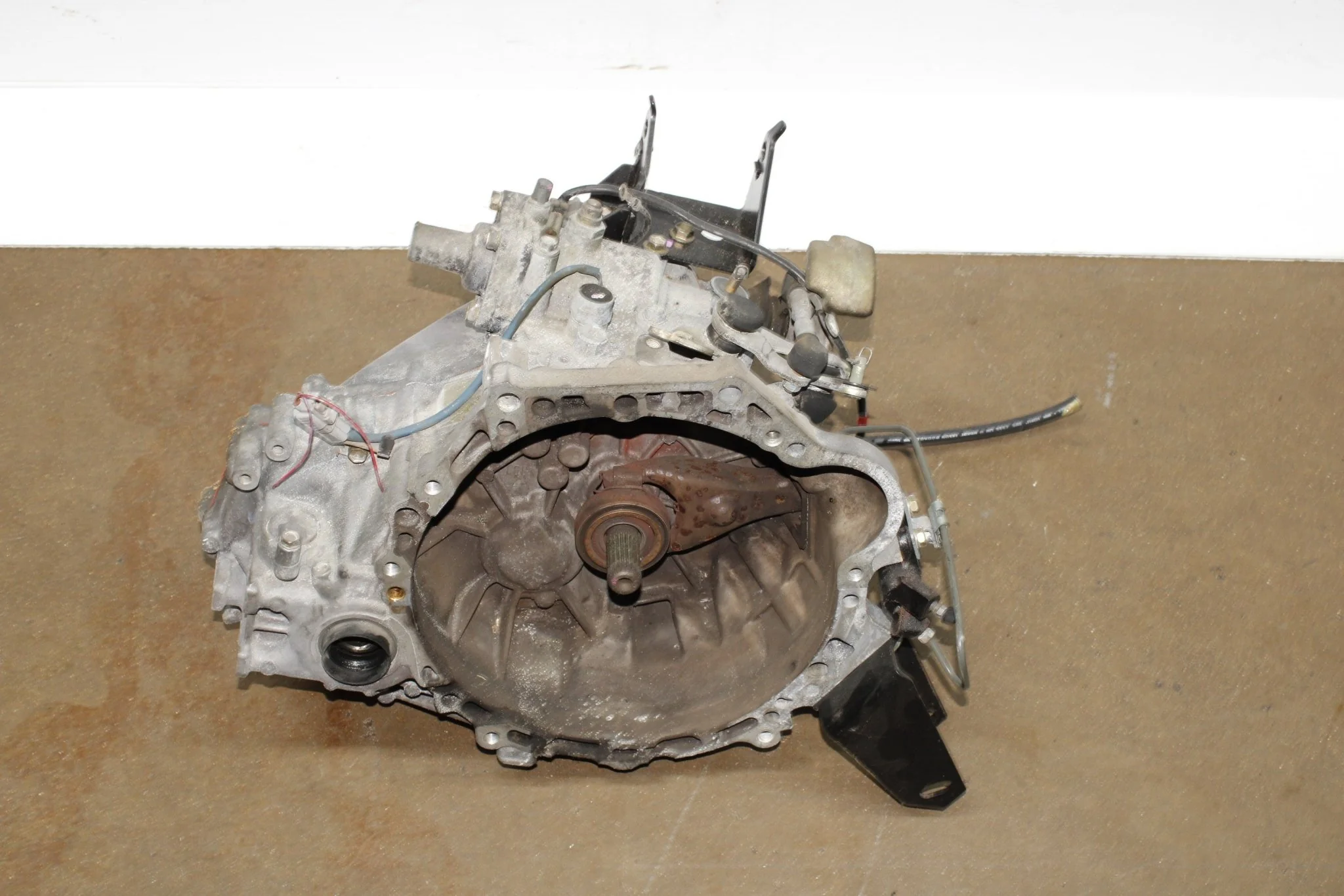 2000-2005 Toyota Celica GTS 6 Speed Manual Transmission JDM 2ZZ - Image 5