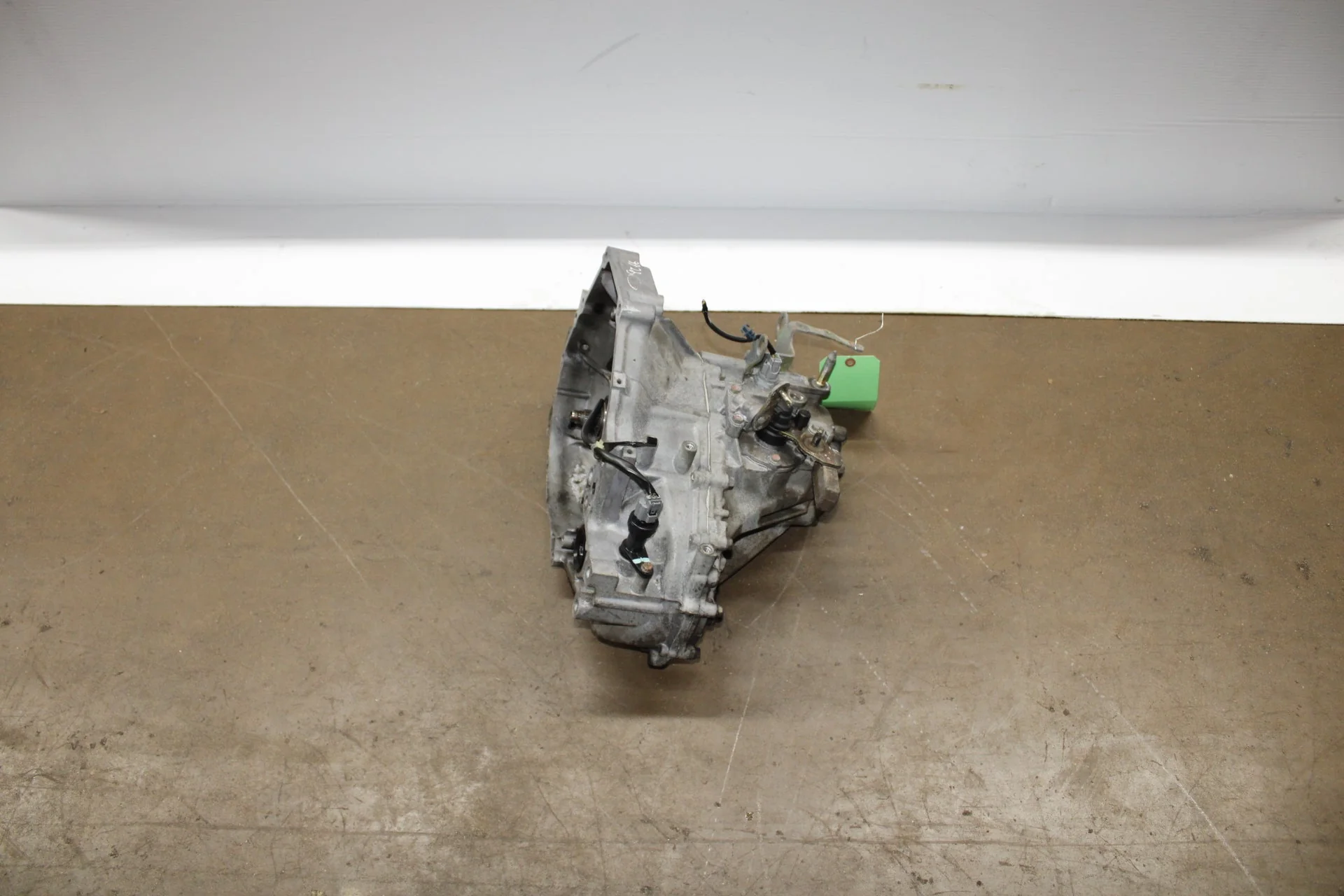 2001-2005 Honda Civic 5-Speed Manual JDM Transmission D17A 1.7L 4 Cylinders - Image 3