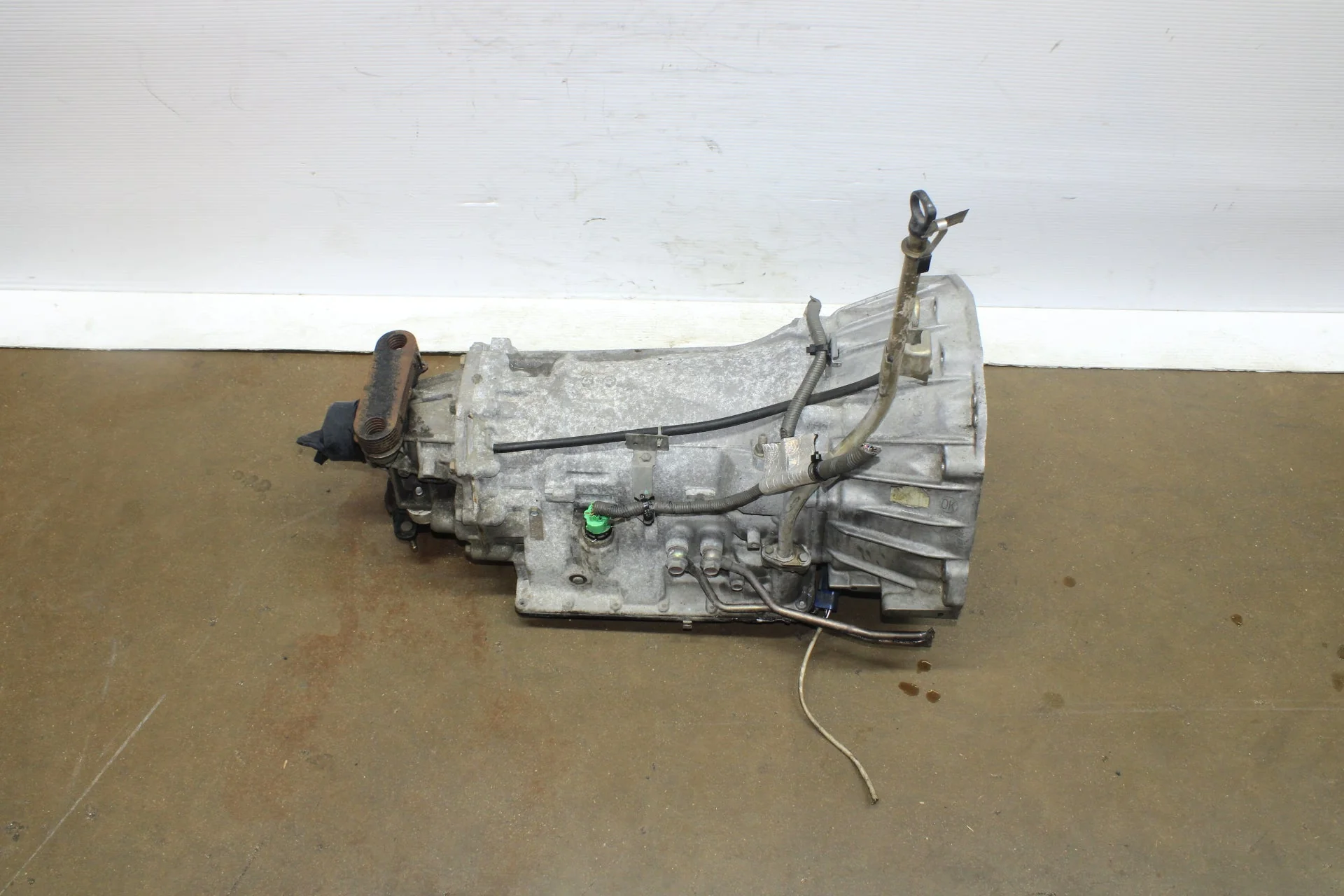 2002-2006 Nissan 350Z Transmission 3.5L 6 Cylinders JDM TRNS-VQ35-1GEN-RWD-Automatic Motor - Image 5