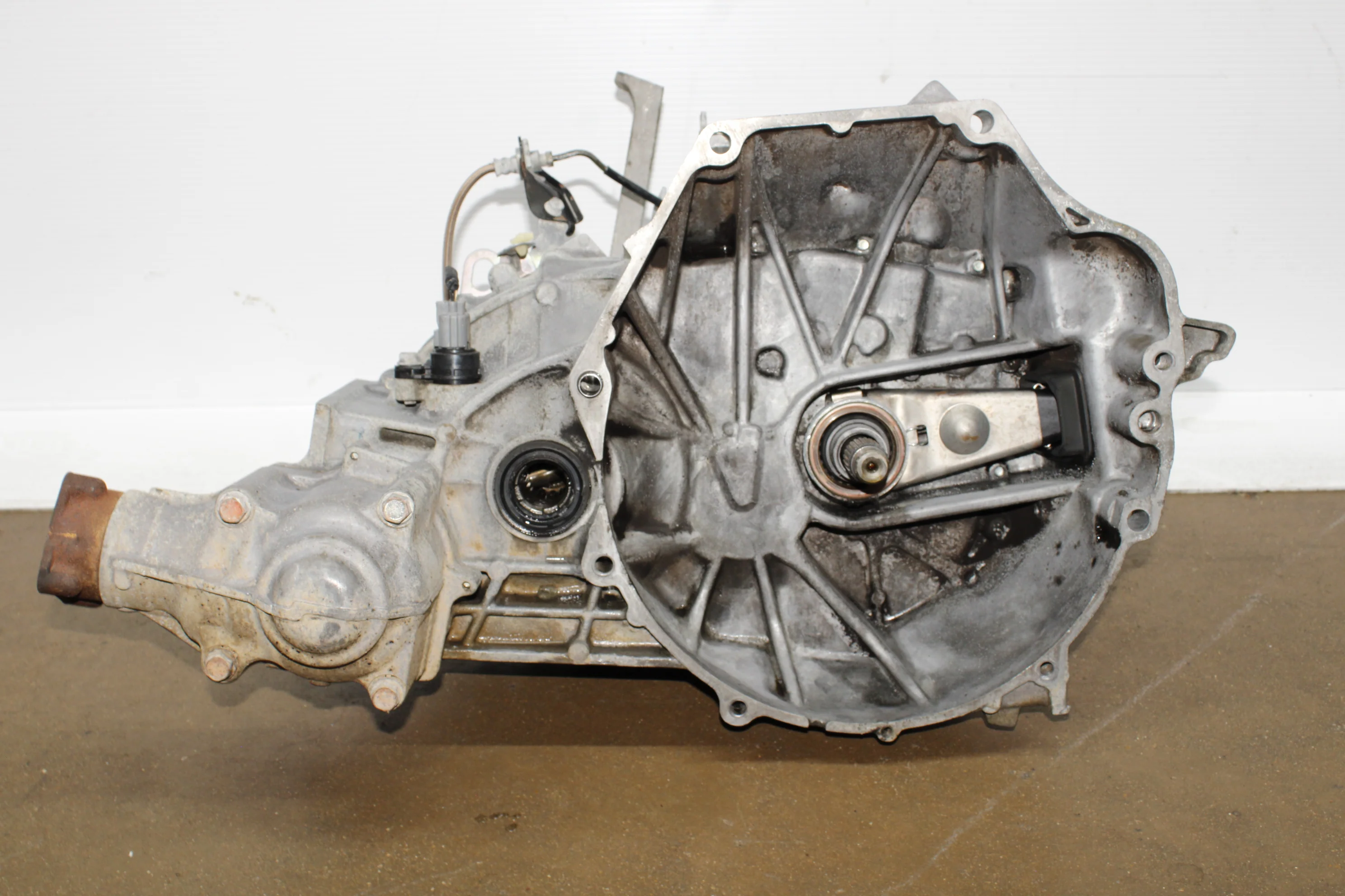 2002-2006 Honda CR-V 5 Speed Manual AWD Transmission JDM K24A 4X4 CRV - Image 2