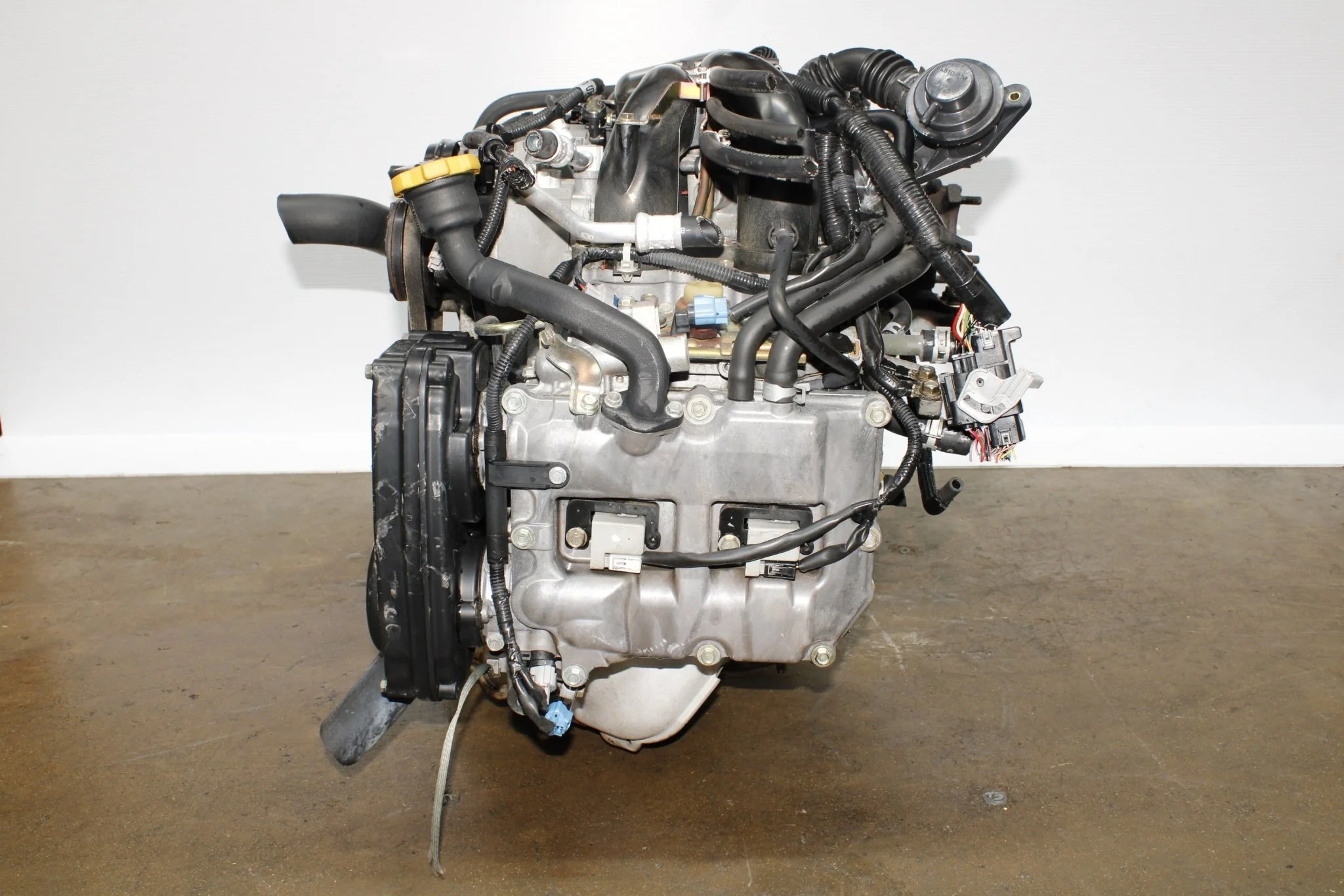2004-2006 Subaru Legacy GT Motor Used JDM EJ20X Engine 2.0L 4 Cylinders - Image 9