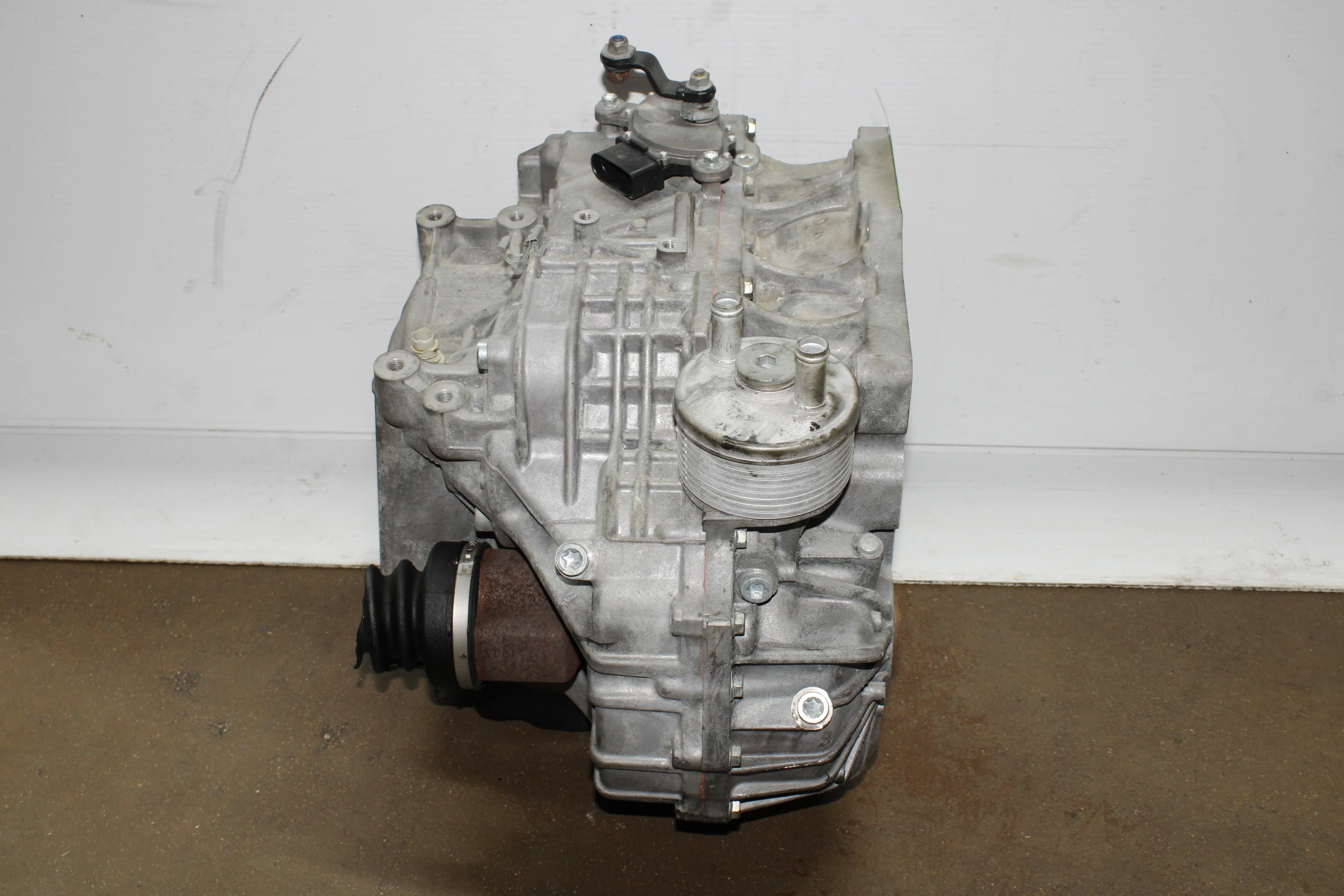 2007-2013 Mini Cooper Base Model 6 Speed Auto Turbo Transmission - Image 8