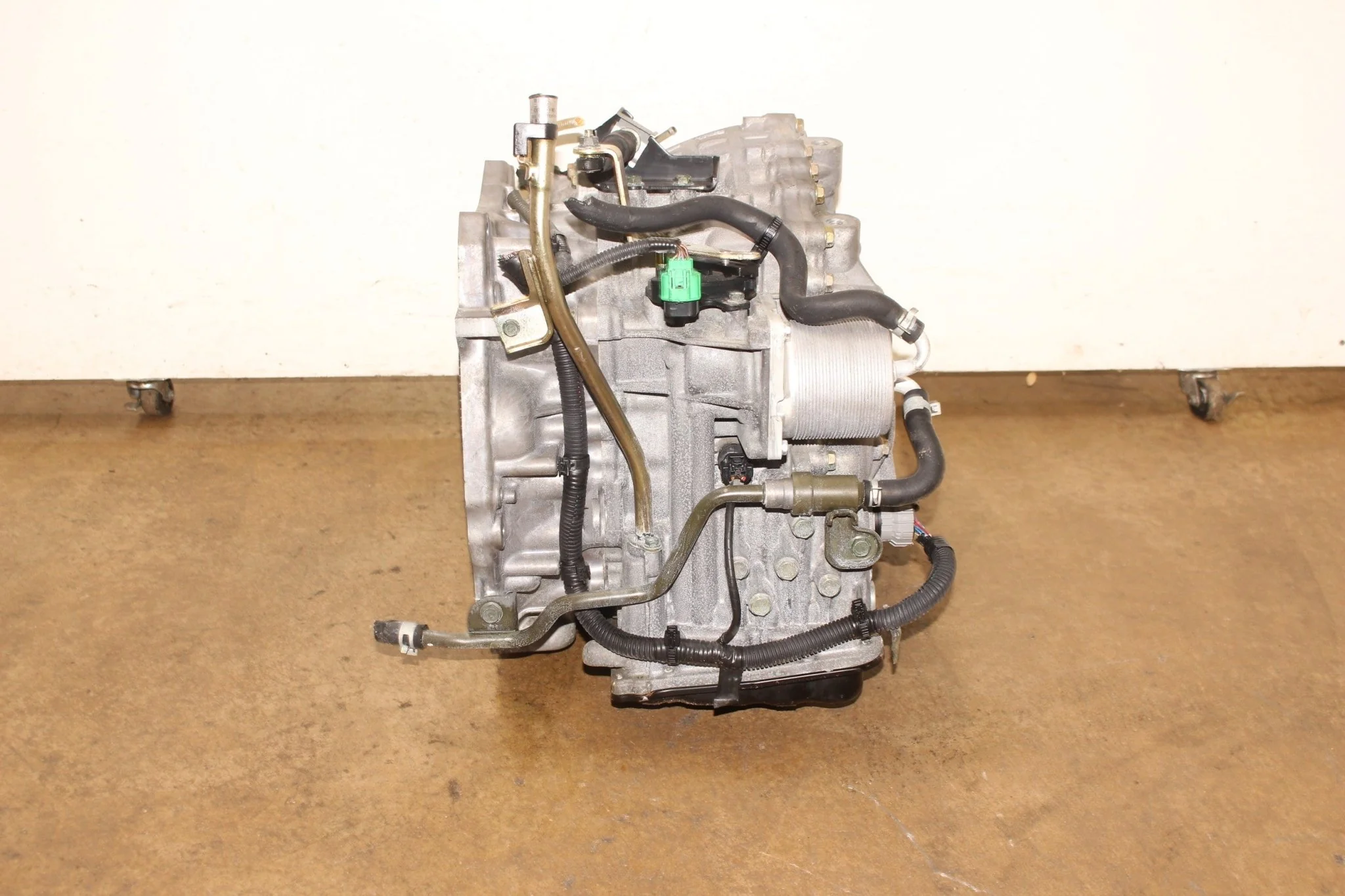2013-2014 Nissan NV200 Automatic JDM Transmission MR20 2.0L 4 Cylinders - Image 4