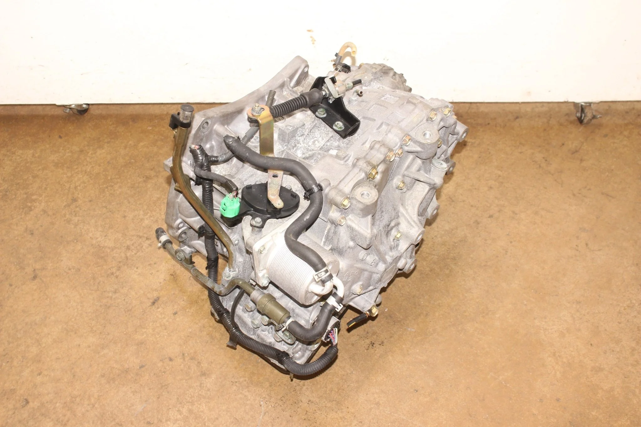 2013-2014 Nissan NV200 Automatic JDM Transmission MR20 2.0L 4 Cylinders - Image 5