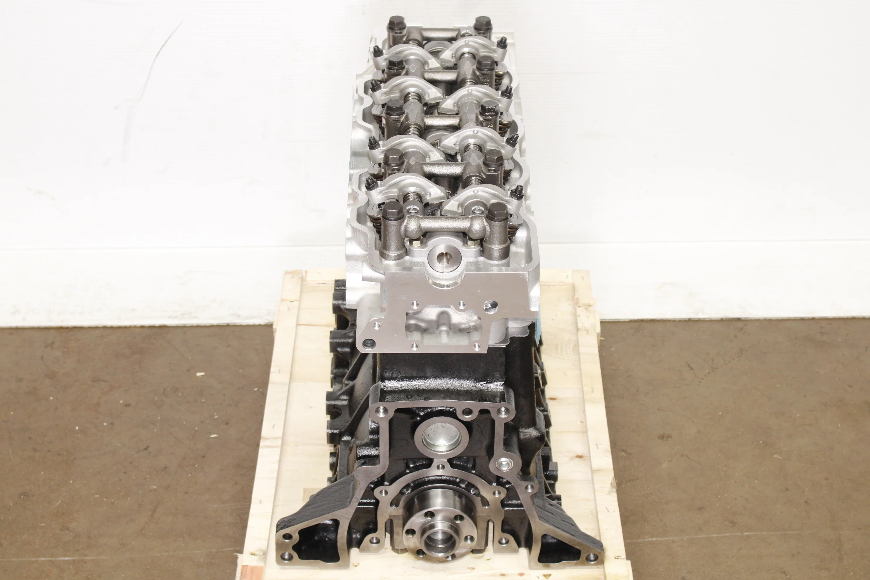 Brand New 1985 1995 Toyota 4Runner 2.4L Engine 22R-E 4-Cylinder Motor - Image 3