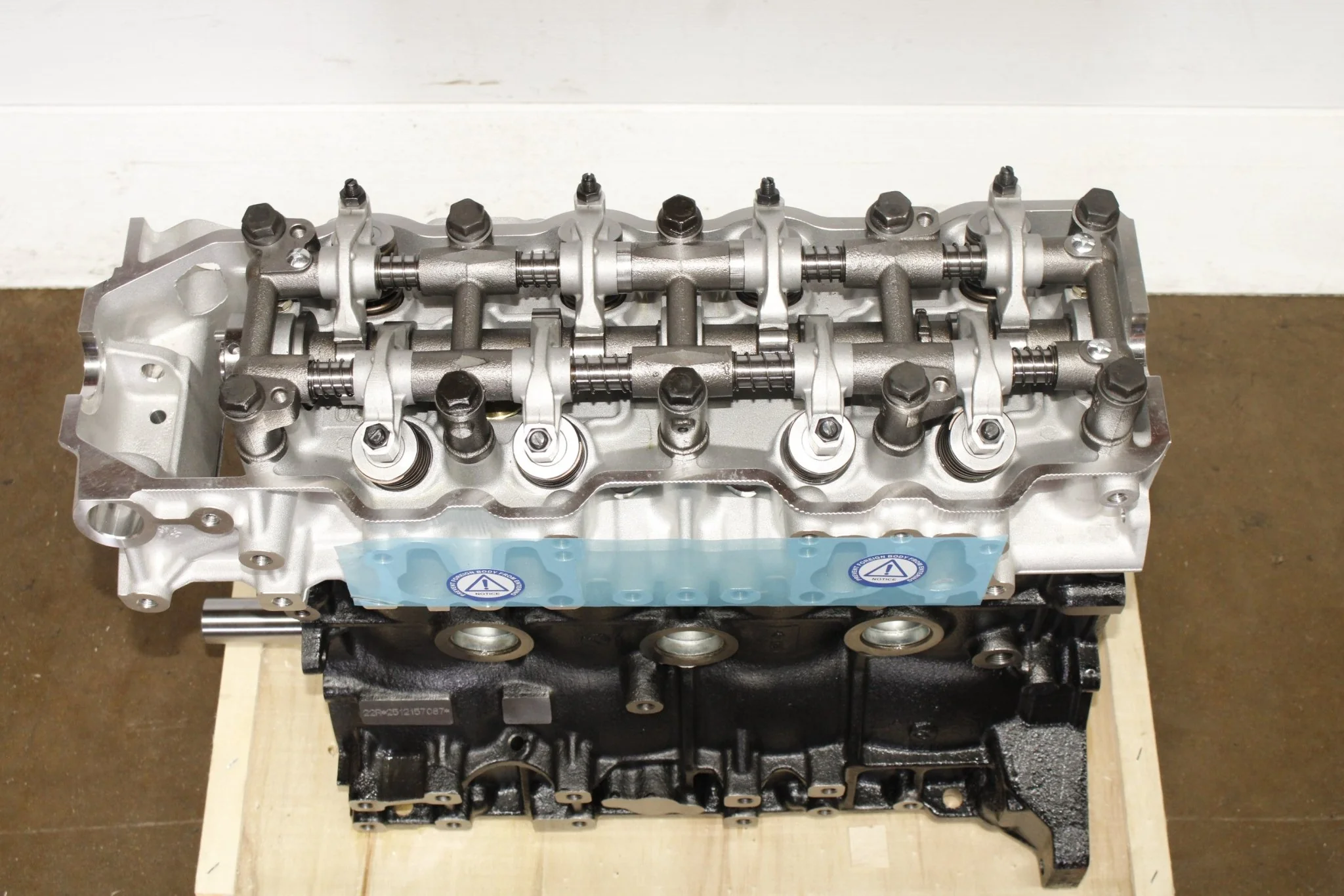 Brand New 1985 1995 Toyota 4Runner 2.4L Engine 22R-E 4-Cylinder Motor - Image 9