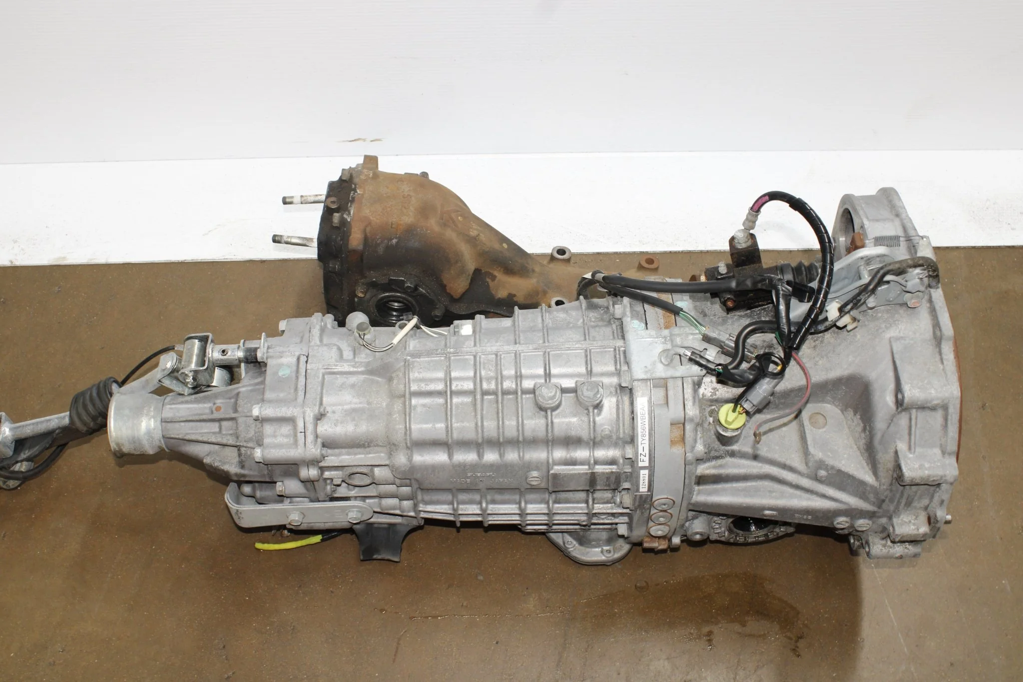 Subaru WRX STI 6 Speed Manual Transmission JDM EJ255 4X4 - Image 5