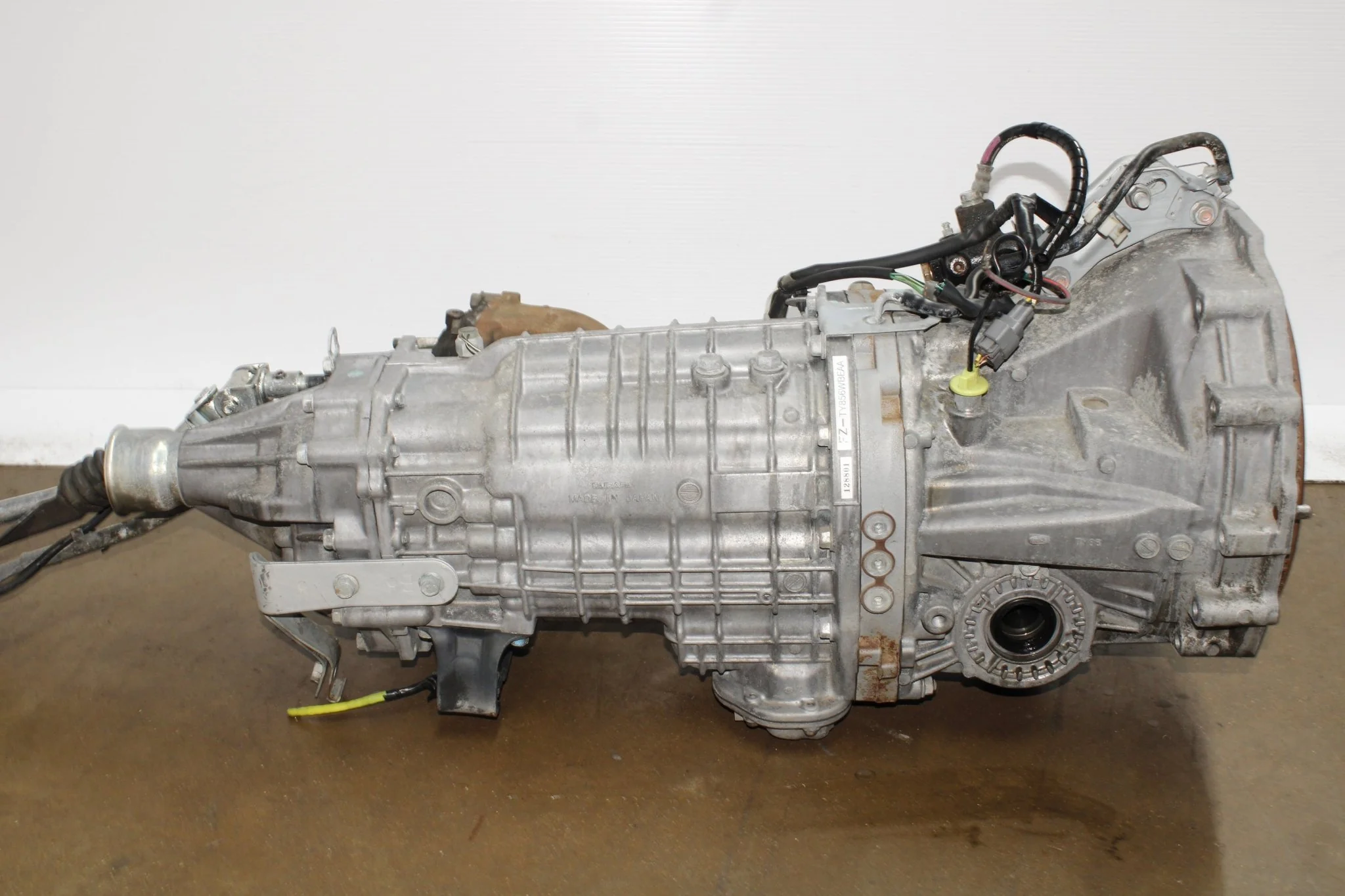 Subaru WRX STI 6 Speed Manual Transmission JDM EJ255 4X4 - Image 6